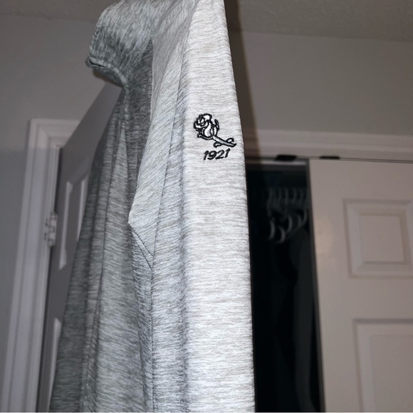 Under Armour 1/4 Zip Pullover - Picture 4 of 5